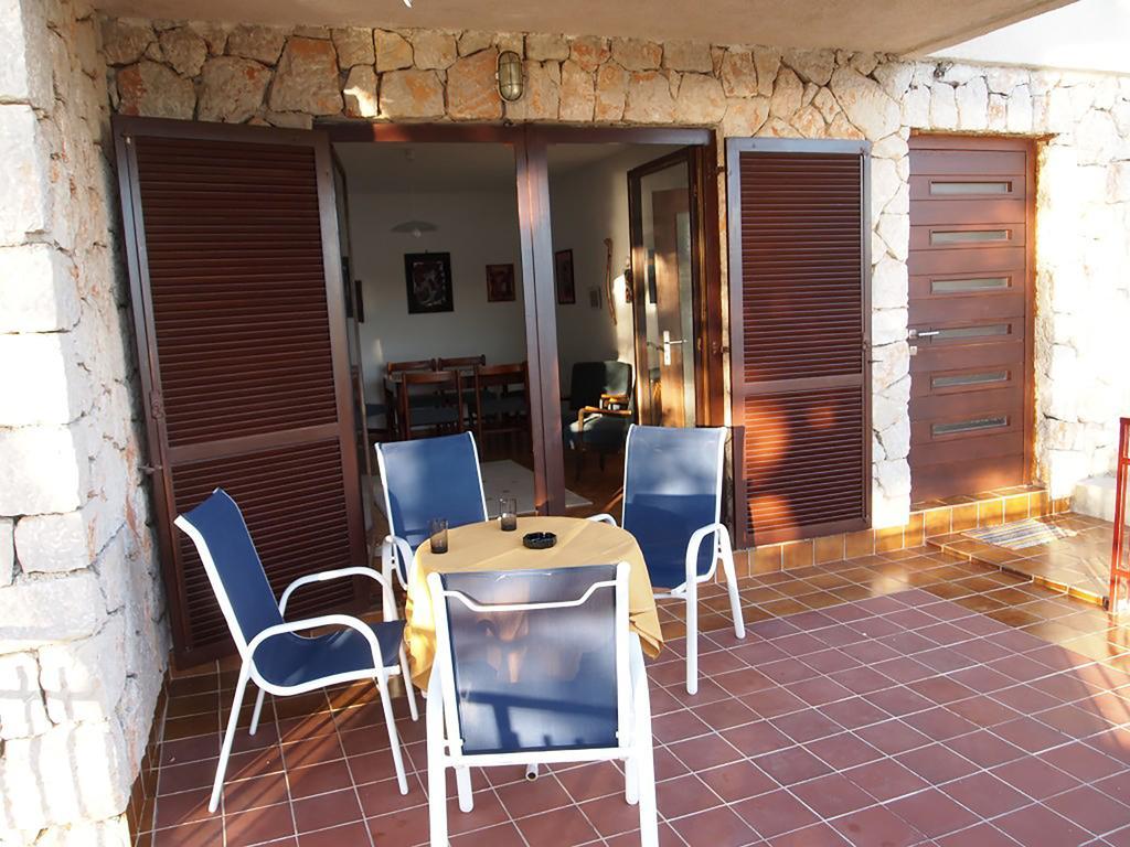 Apartment Marija Tisno Rom bilde